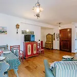 Luisa By Interhome Apartman Canazei